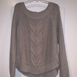 Scoop neck Sweater